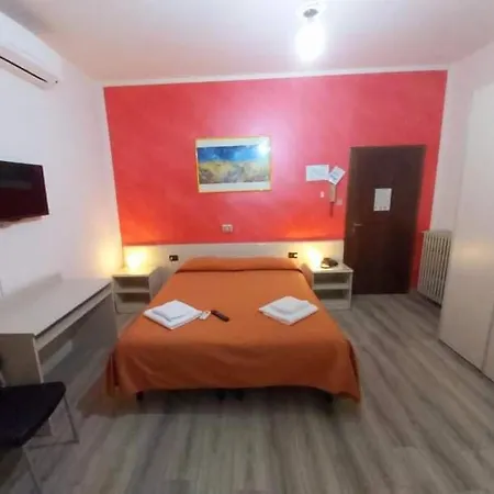 Arcella Hotel 2*